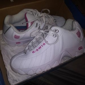 Womans brand new kswiss